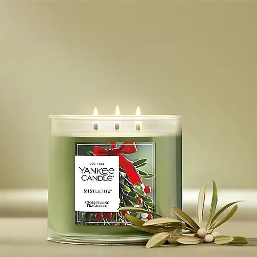 Mistletoe™ Large Tumbler Candle